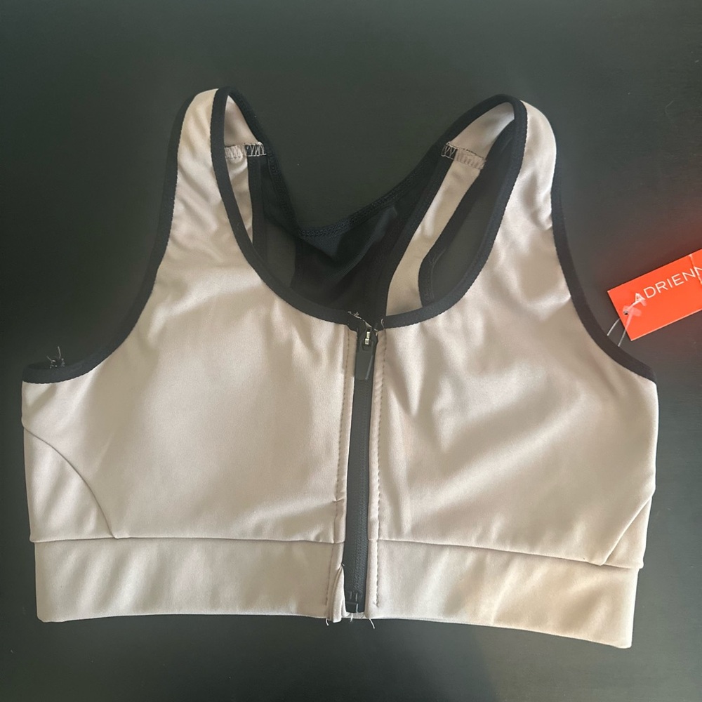 NWT ~ Ladies Sports Bra